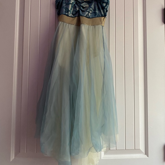 Dance Costume - Picture 2 of 2